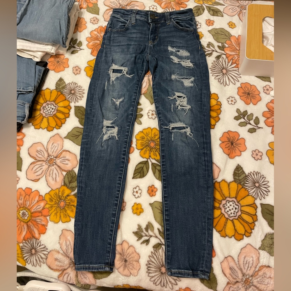 American eagle ripped skinny jeans